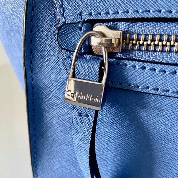 NWOT CALVIN KLEIN Periwinkle Blue Clutch Bag - Picture 3 of 7